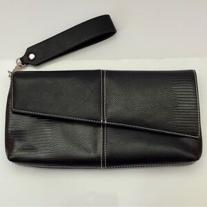 Cato Black Wristlet Bag